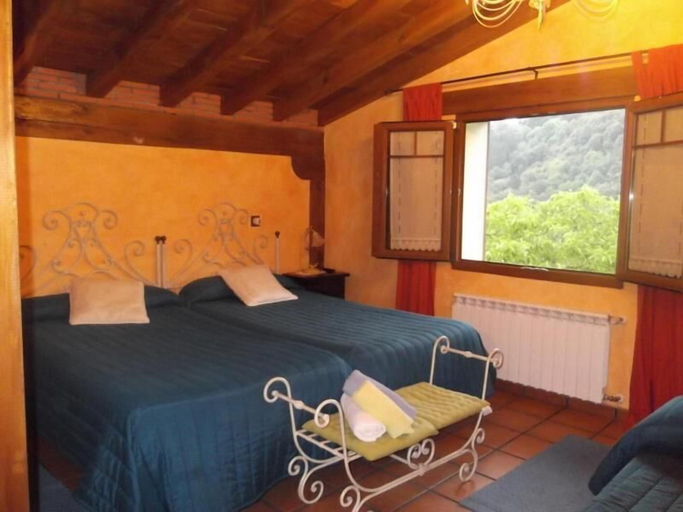 Bedroom 2, Casa Rural Aingeru, Vizcaya