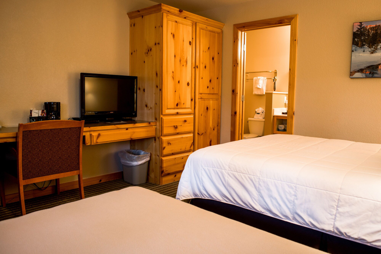 Bedroom 3, Appenzell Inn, Larimer