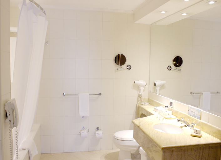Bathroom 5, Apartamentos Dann, Santafé de Bogotá