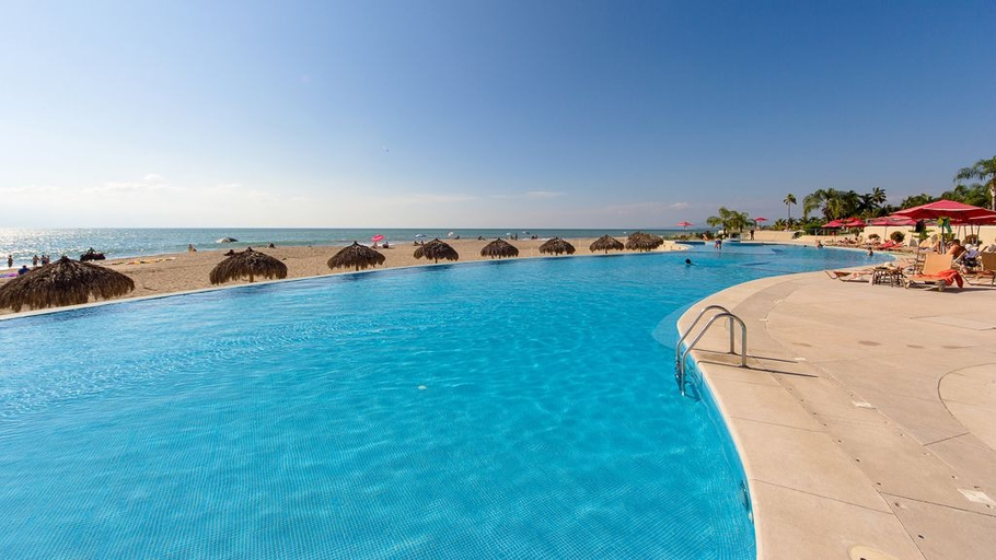 Sport & Beauty 4, Beautifully Decorated 2 Bedroom Condo, Puerto Vallarta
