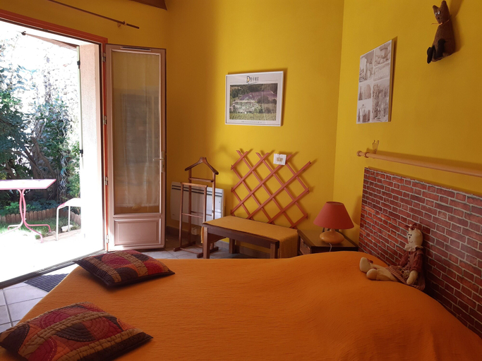 Bedroom 2, Louminai, Drôme