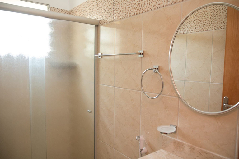 Bathroom 3, Hotel Casa Grande, Orlandia