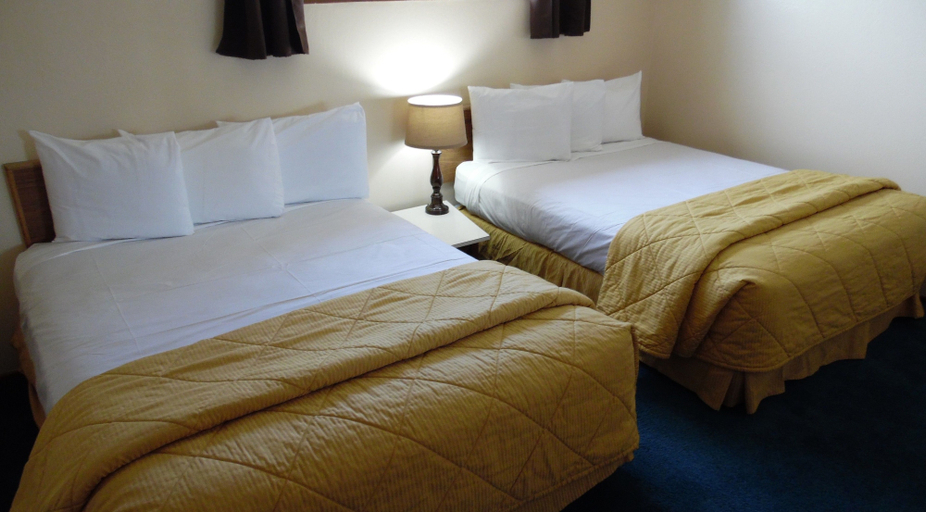 Bedroom 4, Knights Inn Boardman, Morrow