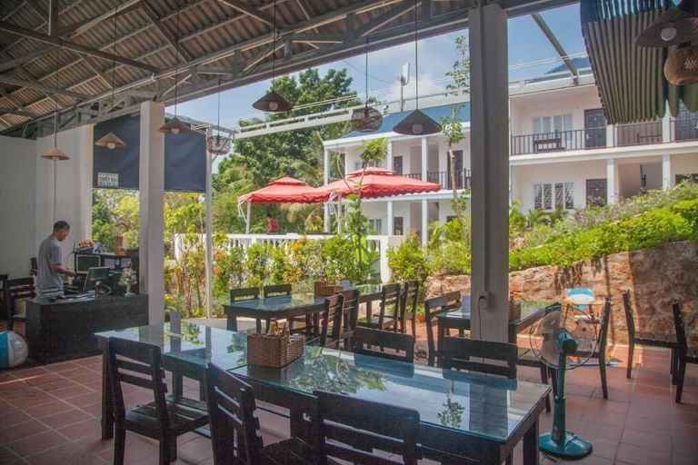 Food & Drinks 4, The Hill Resort, Phú Quốc