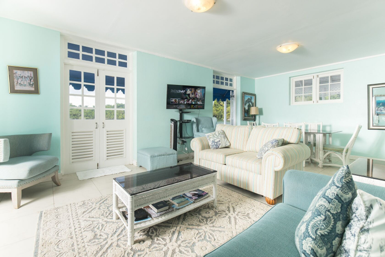 Others 5, Lilly Belle Mar