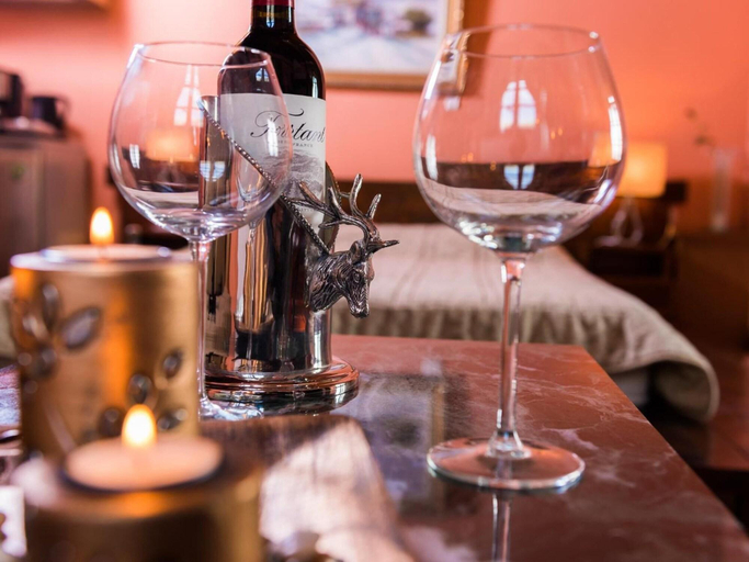 Food & Drinks, VIP Suite 4 Seasons, Central Greece