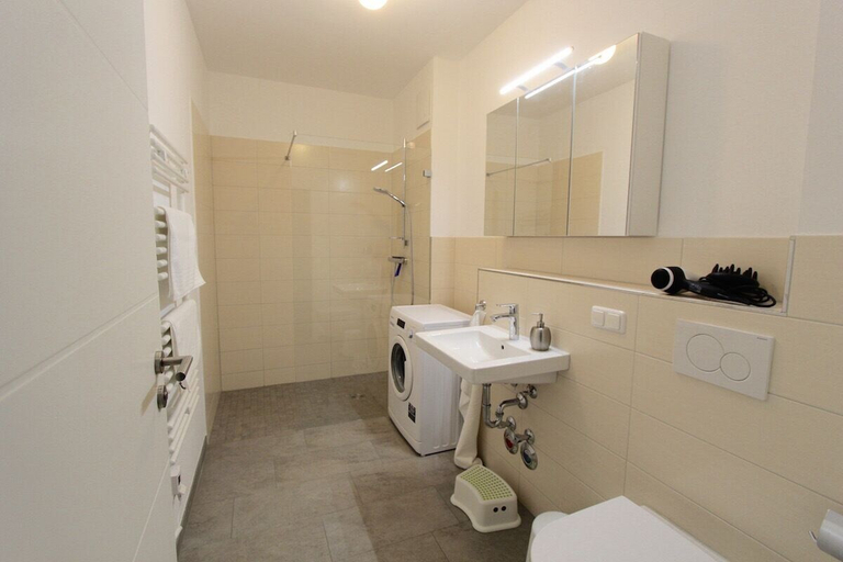 Bathroom 3, Haus Sterntaucher, Vorpommern-Rügen
