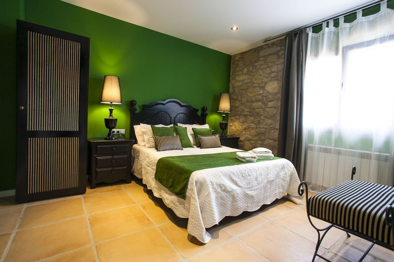 Bedroom 3, Casa Tapioles, Lleida
