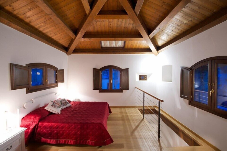 Bedroom 4, Torre della Loggia - Dimora Storica, Chieti