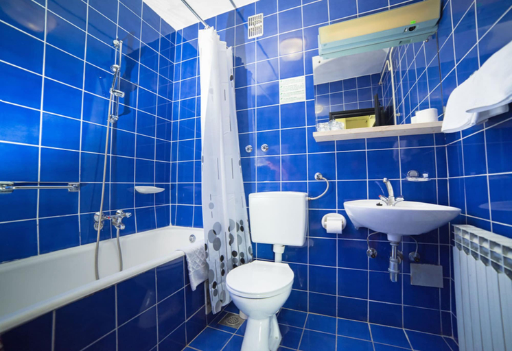 Bathroom 4, Hotel Kastel, Crikvenica
