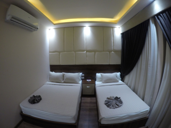 Bedroom 4, Grand City Hotel, Qasr an-Nil