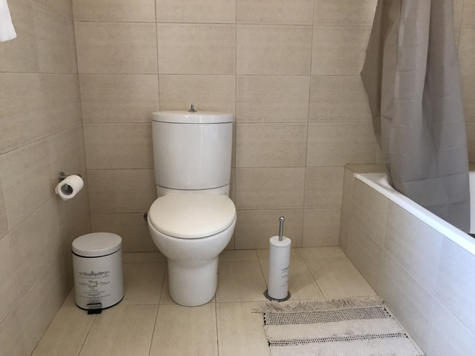 Bathroom 3, DreamWave Residence, Crete