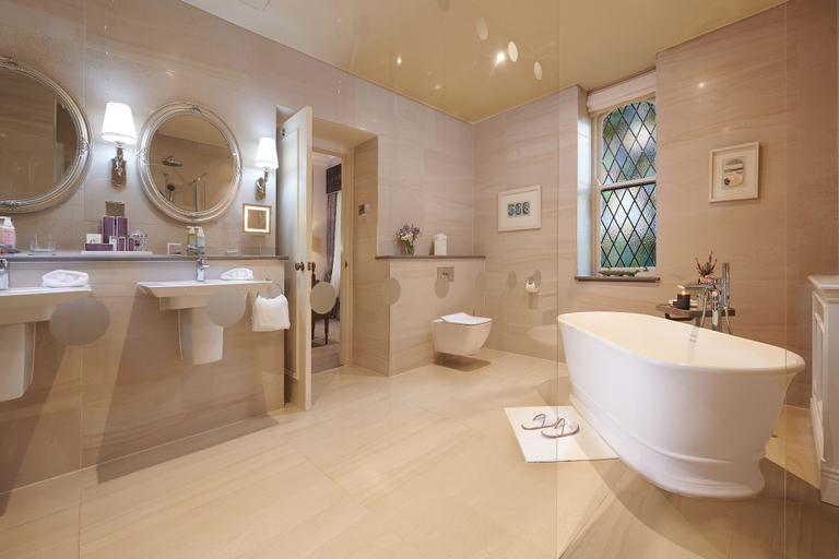 Bathroom 4, Dromoland Castle