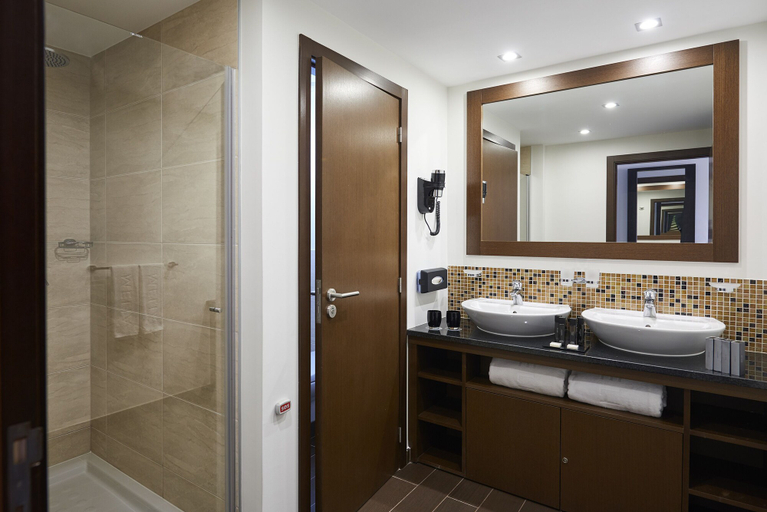 Bathroom 5, Melia Llana Beach Resort & Spa - All Inclusive - Adults Only