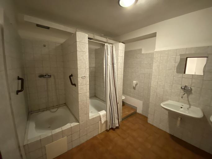 Bathroom 4, HOTEL CHODOV ASC, Praha 11
