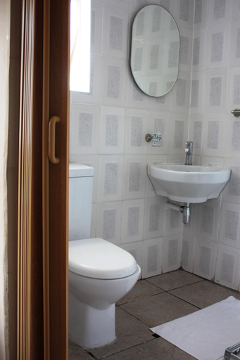 Bathroom, Sunnyridge Lodge, Buffalo City