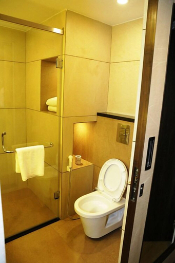 Bathroom 5, Hotel Las Vegas, Jaipur