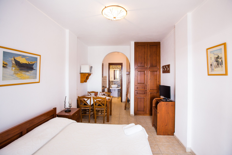 Bedroom 4, Akrotiri, South Aegean