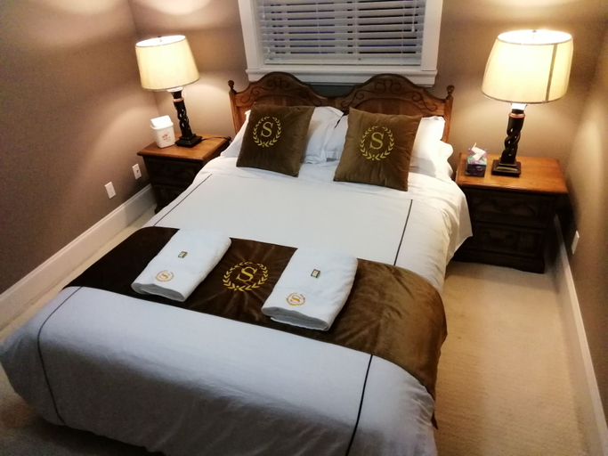 Bedroom 2, Sunny Island by White Rock B&B, Greater Vancouver