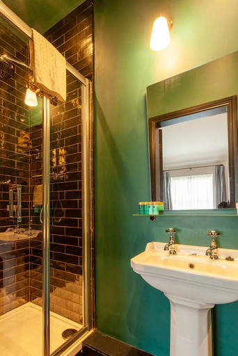 Bathroom 4, House Dublin, Dublin