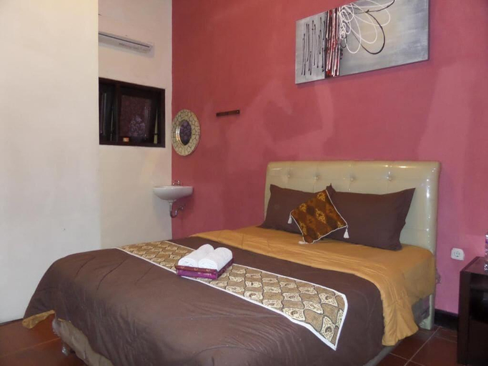 Bedroom 3, De Clove Guest House, Malang