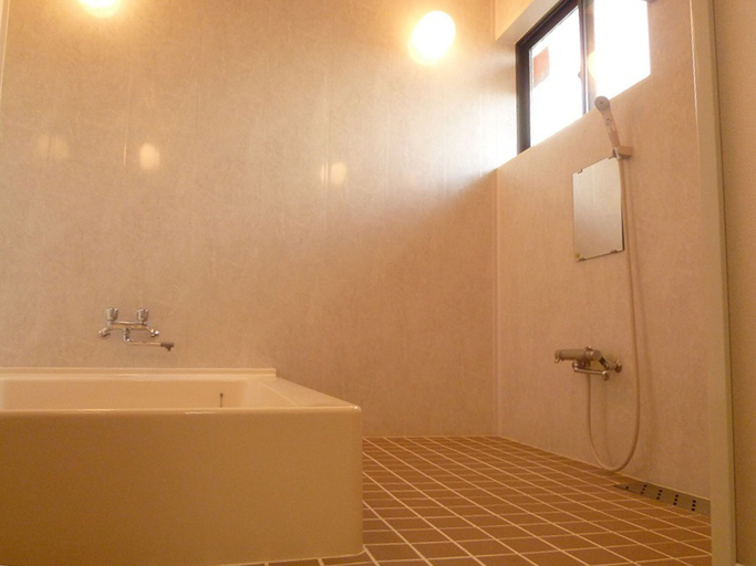 Bathroom 3, Yamashiroya, Nara