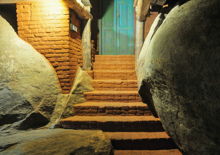 Others 4, Back of Beyond - Dehigaha Ela, Dambulla