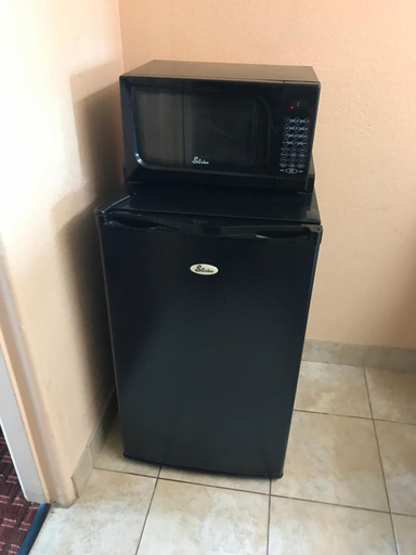 Others 5, Travel Inn, Cook