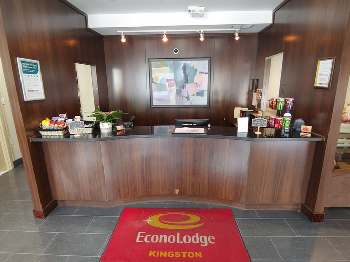 Others 5, Econo Lodge City Centre, Frontenac