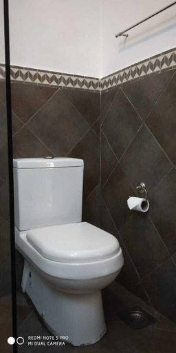 Bathroom 3, Bonanza Hotel, North Goa