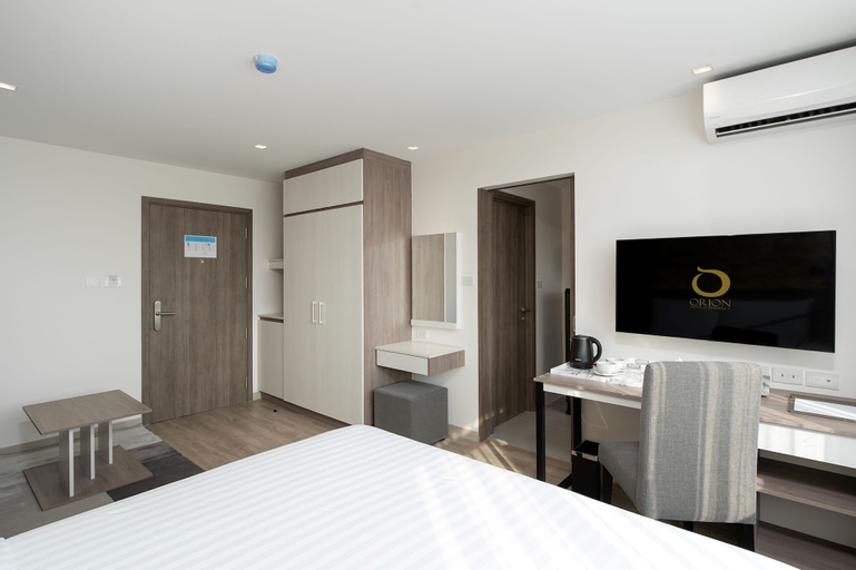 Bedroom 13