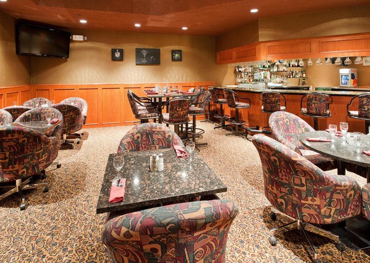 Public Area 2, Holiday Inn HINTON by IHG, Division No. 14