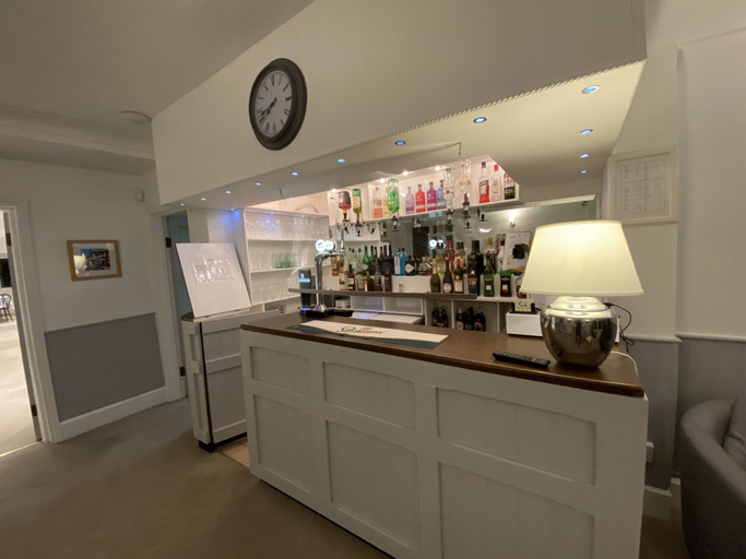 Food & Drinks 4, The Old Farm Hotel, Birmingham