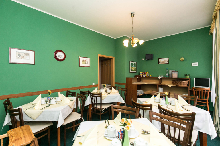 Food & Drinks 5, Boston, Karlovy Vary