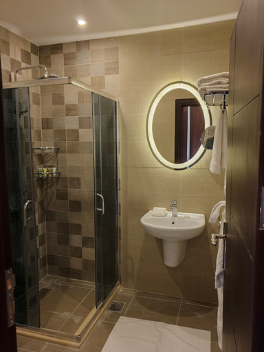 Bathroom 5, Petra Heart Hotel, Wadi Musa