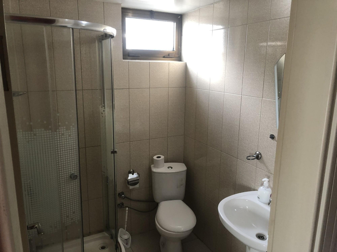 Bathroom 4, Ozsoy Hotel, Edremit