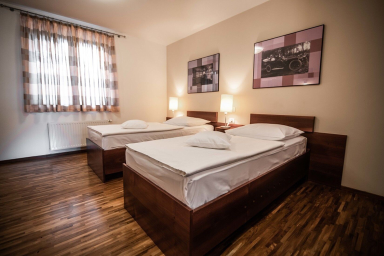 Bedroom 4, Dvor Jezeršek Brnik, Cerklje na Gorenjskem