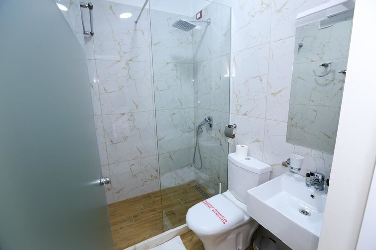 Bathroom 4, Hermes Tirana Hotel, Tiranës