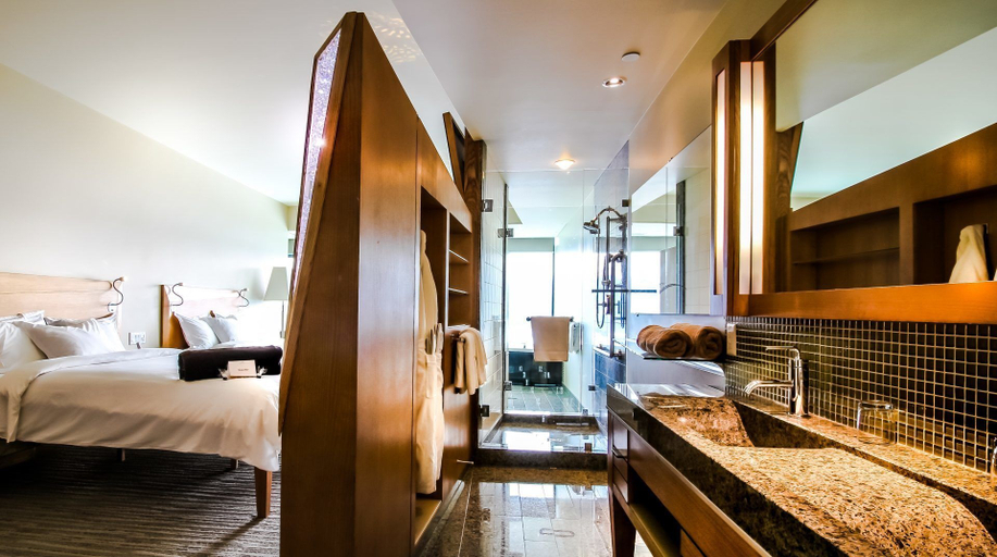 Bedroom 3, Sparkling Hill Resort, North Okanagan