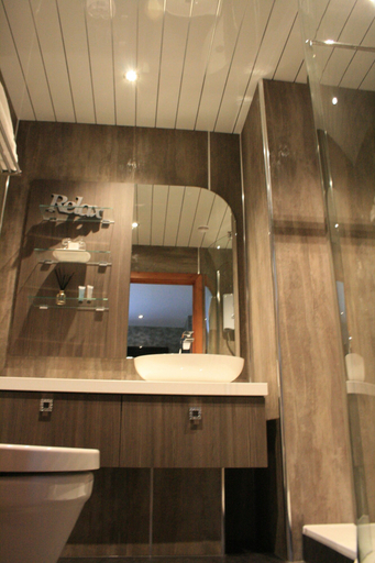 Bathroom 4, North Kessock Hotel, Highland