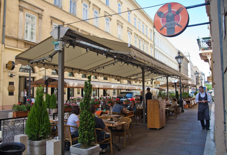 Food & Drinks, SasOne & Sas Two & Sas Ho, Budapesti