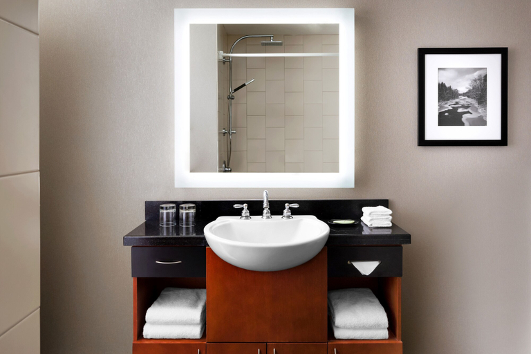 Bathroom 5, Le Westin Tremblant, Les Laurentides