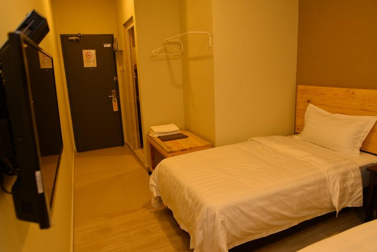 Bedroom 2, Sg. Paka Hotel, Dungun