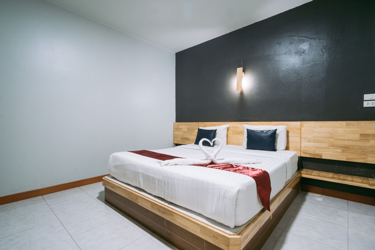 Bedroom 6