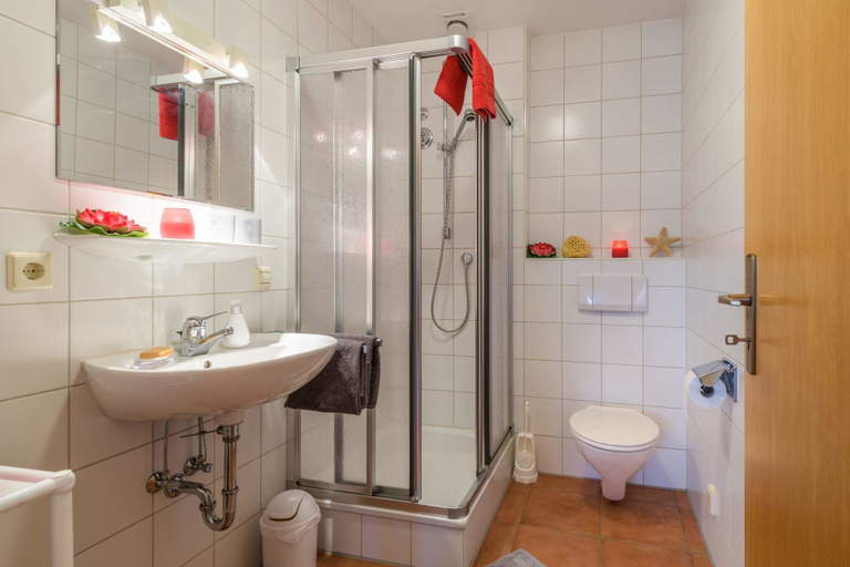 Bathroom 3, Holzhaus Oberbrändi, Freudenstadt