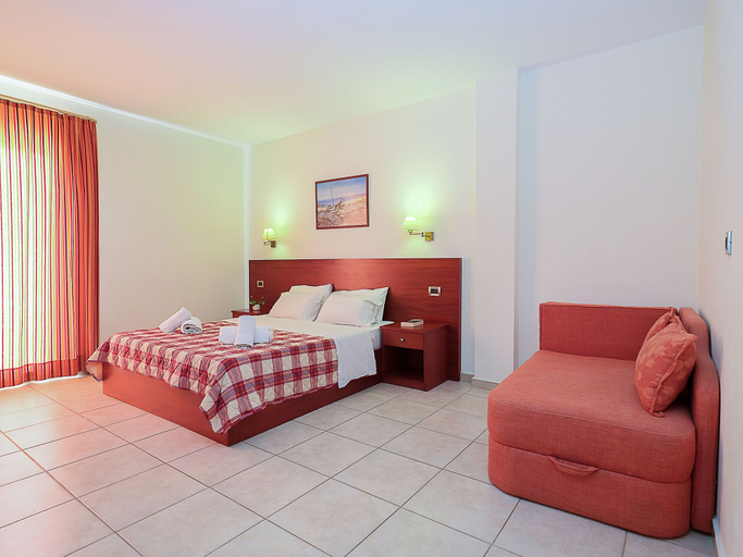 Bedroom 3, Hotel Calypso, Faistos