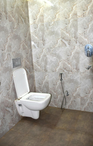 Bathroom 4, Hotel City Grand, Varanasi