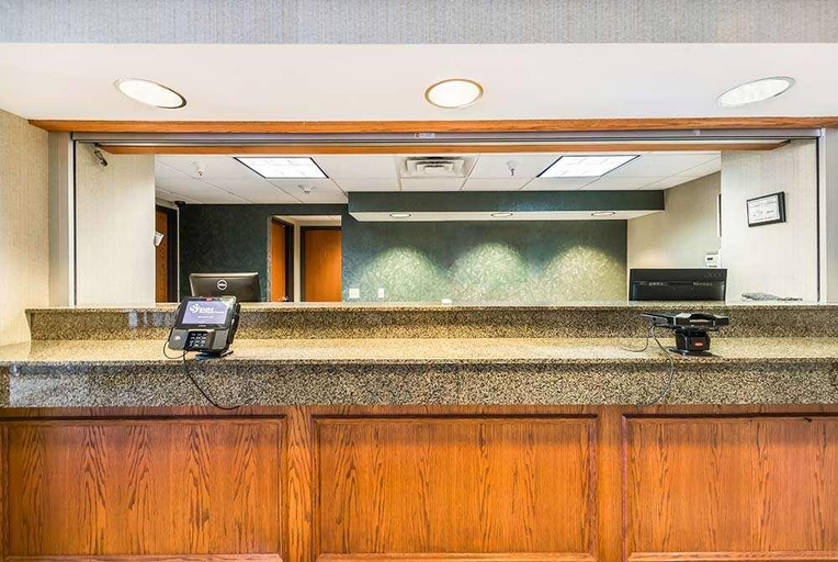 Public Area, Suburban Extended Stay, Saint Clair