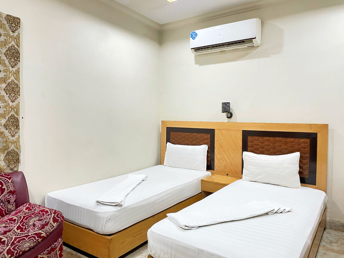 Bedroom 2, The Grand Hotel, Multan