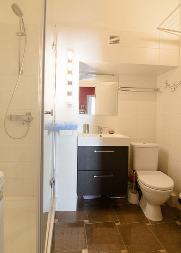 Bathroom, Old Town Stepono street Apartment, Vilniaus